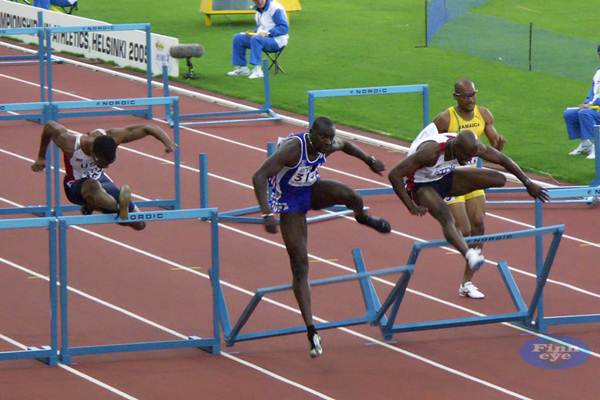 Final dos 110 metros com barreira, mundial de Helsinki/2005. (finneye/flickr) Final dos 110 metros com barreira, mundial de Helsinki/2005. (finneye/flickr)